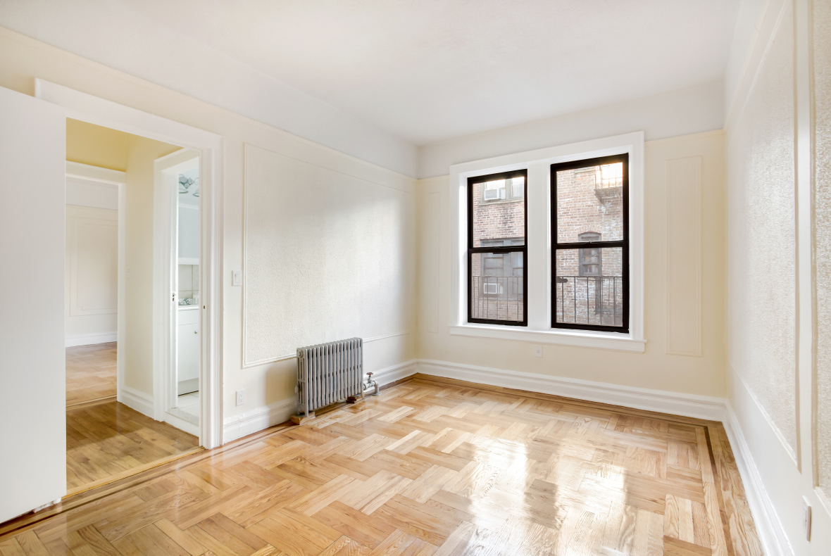 29-08 31st Avenue, Unit D1 Queens, NY 11106 - Photo 2 of 4