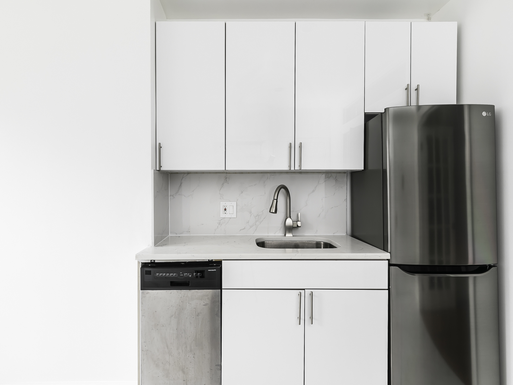 213 North 7th Street, Unit 2S Brooklyn, NY 11211 - Photo 7 of 8