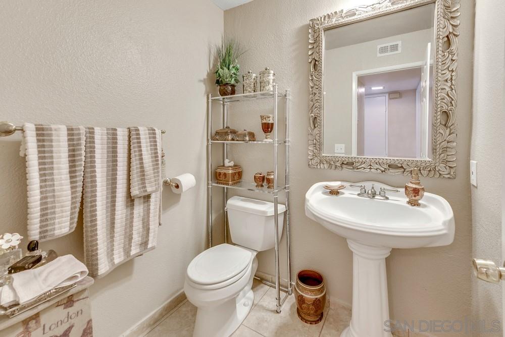 2125 Greenwick Road El Cajon, CA 92019 - Photo 12 of 21 Gallery Image 12