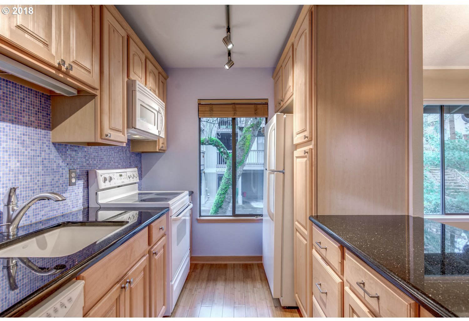 7704 Southwest Barnes Road, Unit B Portland, OR 97225 - Photo 11 of 32 Gallery Image 11