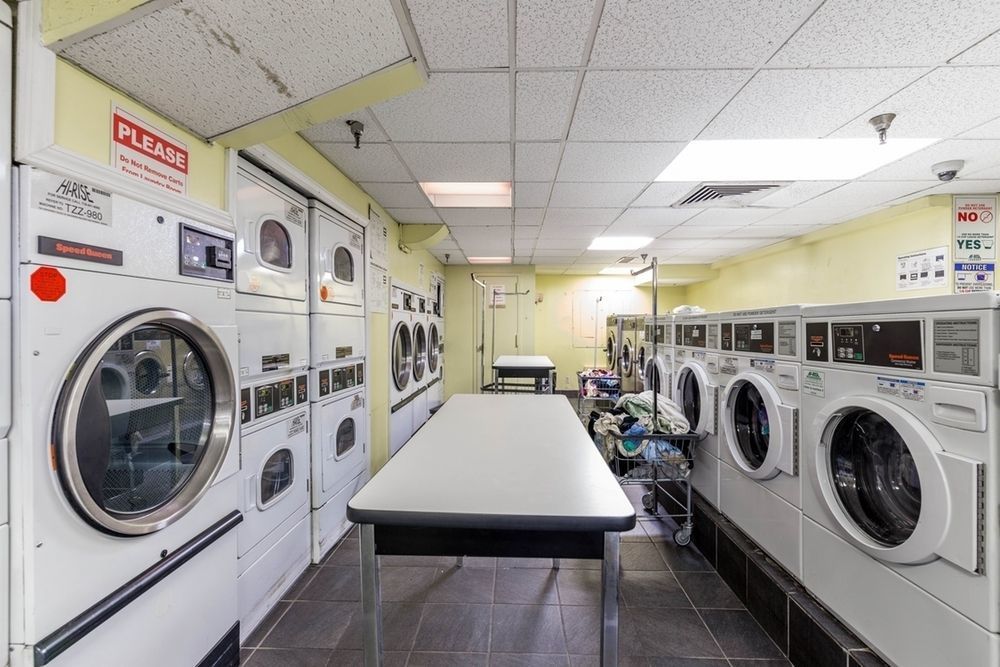 Shore Towers Condominium 25-40 Shore Blvd, Queens, NY 11102 - Photo 19 of 27