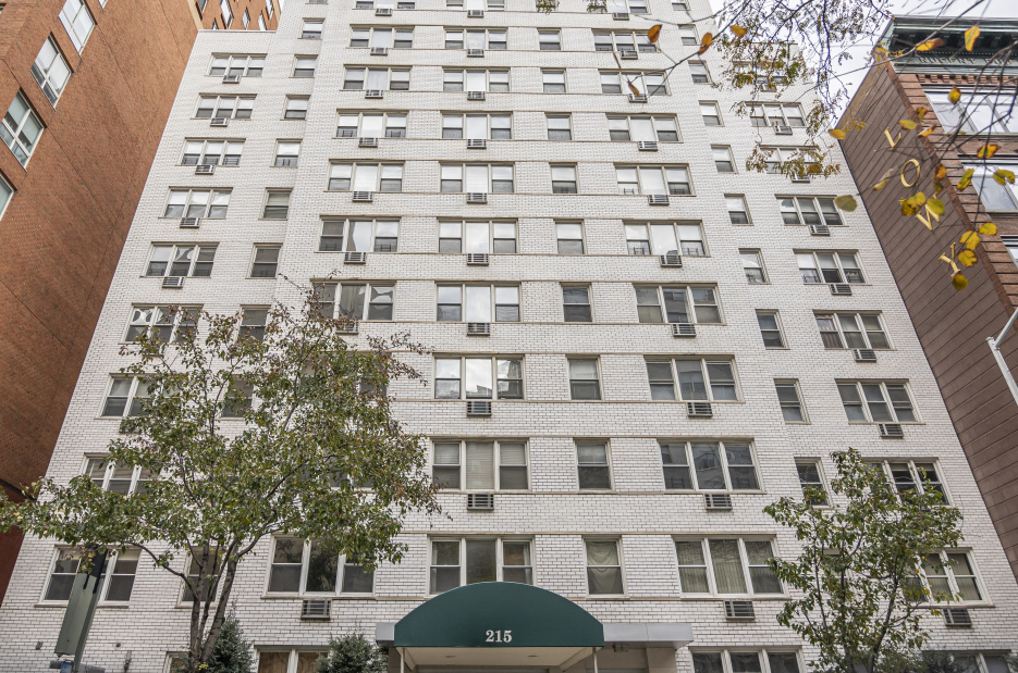 215 E 80th St, Manhattan, NY 10075 - Photo 2 of 4