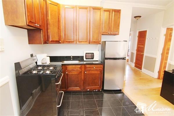 39 Christopher Street, Unit 5A Manhattan, NY 10014 - Photo 3 of 7