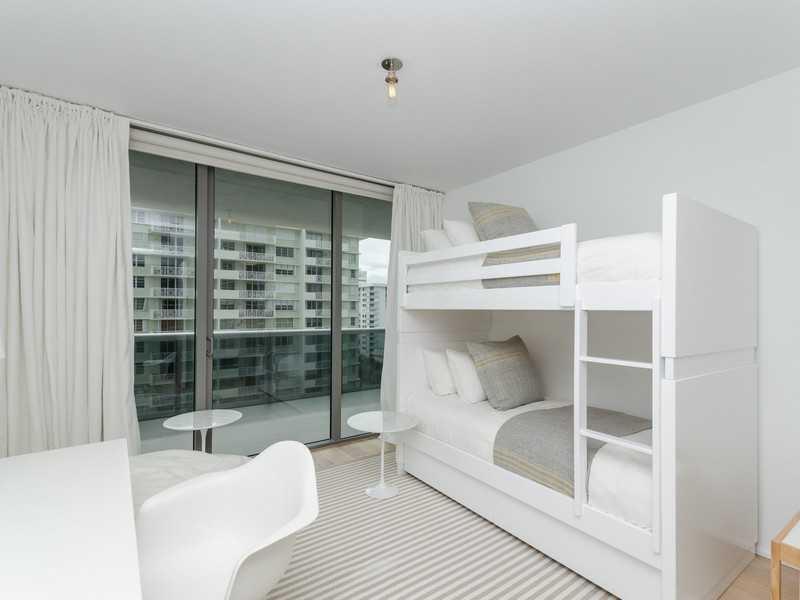 5875 Collins Avenue, Unit 1102 Miami Beach, FL 33140 - Photo 15 of 27