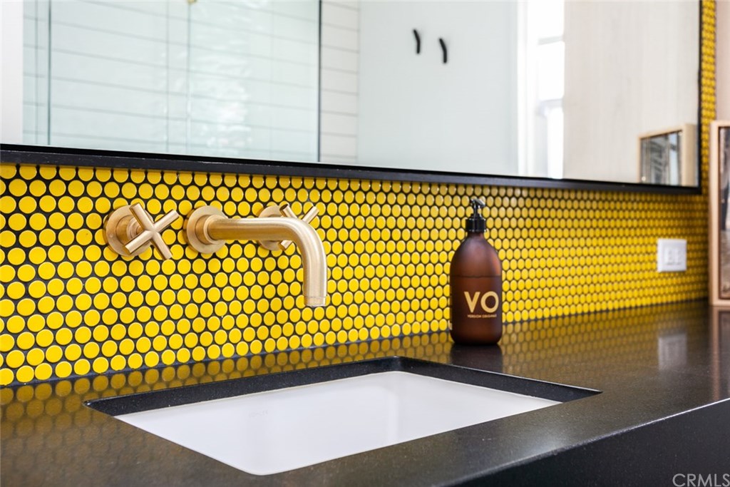 433 Broadway Costa Mesa, CA 92627 - Photo 13 of 16