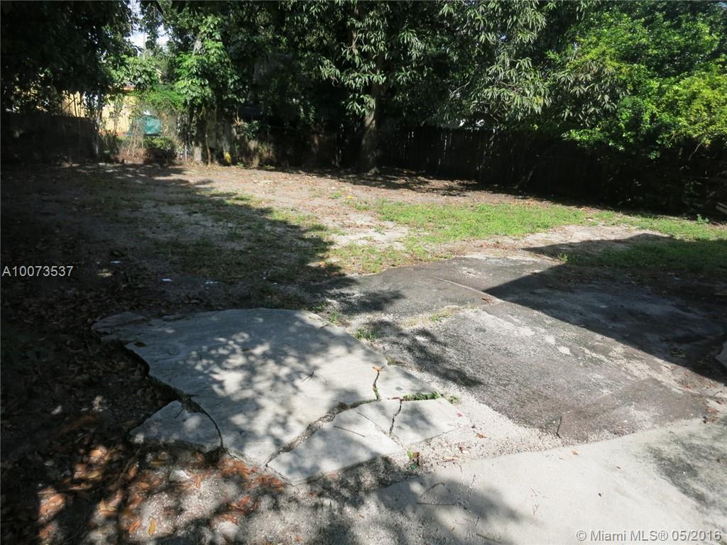 1023 Northwest 33rd Street Miami, FL 33127 - Photo 25 of 26