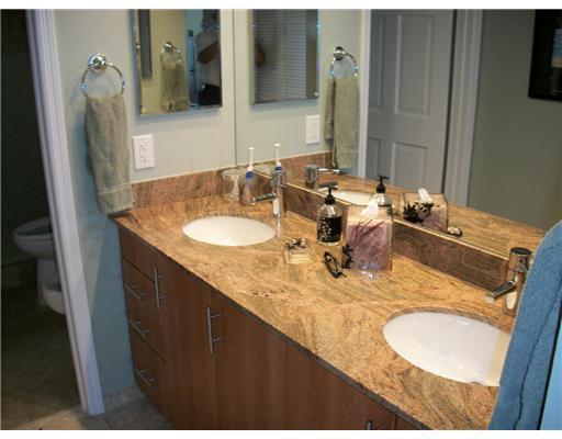 9341 Collins Avenue, Unit 904 Surfside, FL 33154 - Photo 9 of 22