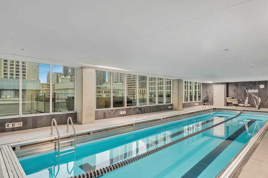 550 N St Clair St, Chicago, IL 60611 - Photo 3 of 5