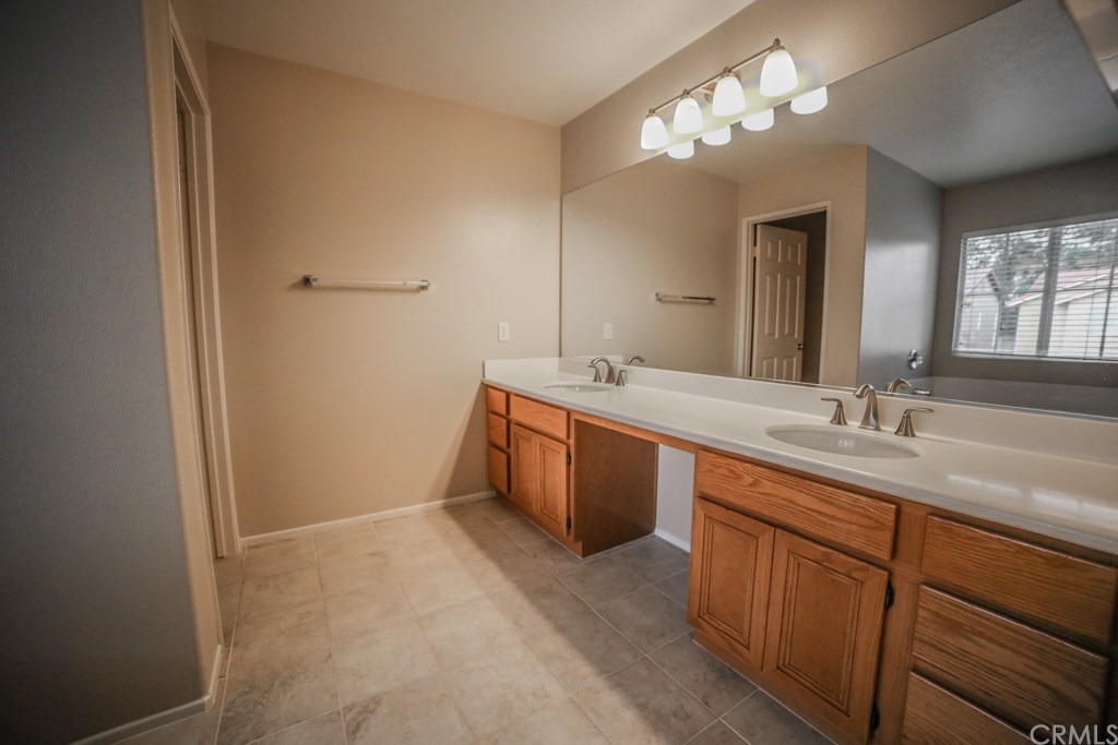 39 Copper Leaf Irvine, CA 92602 - Photo 6 of 49