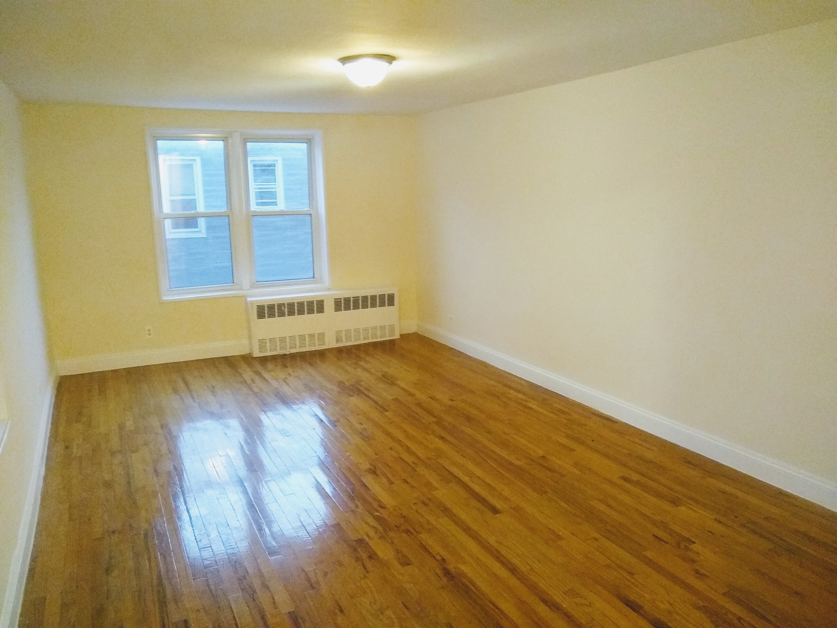 2112 Starling Avenue, Unit 2G Bronx, NY 10462 - Photo 1 of 6