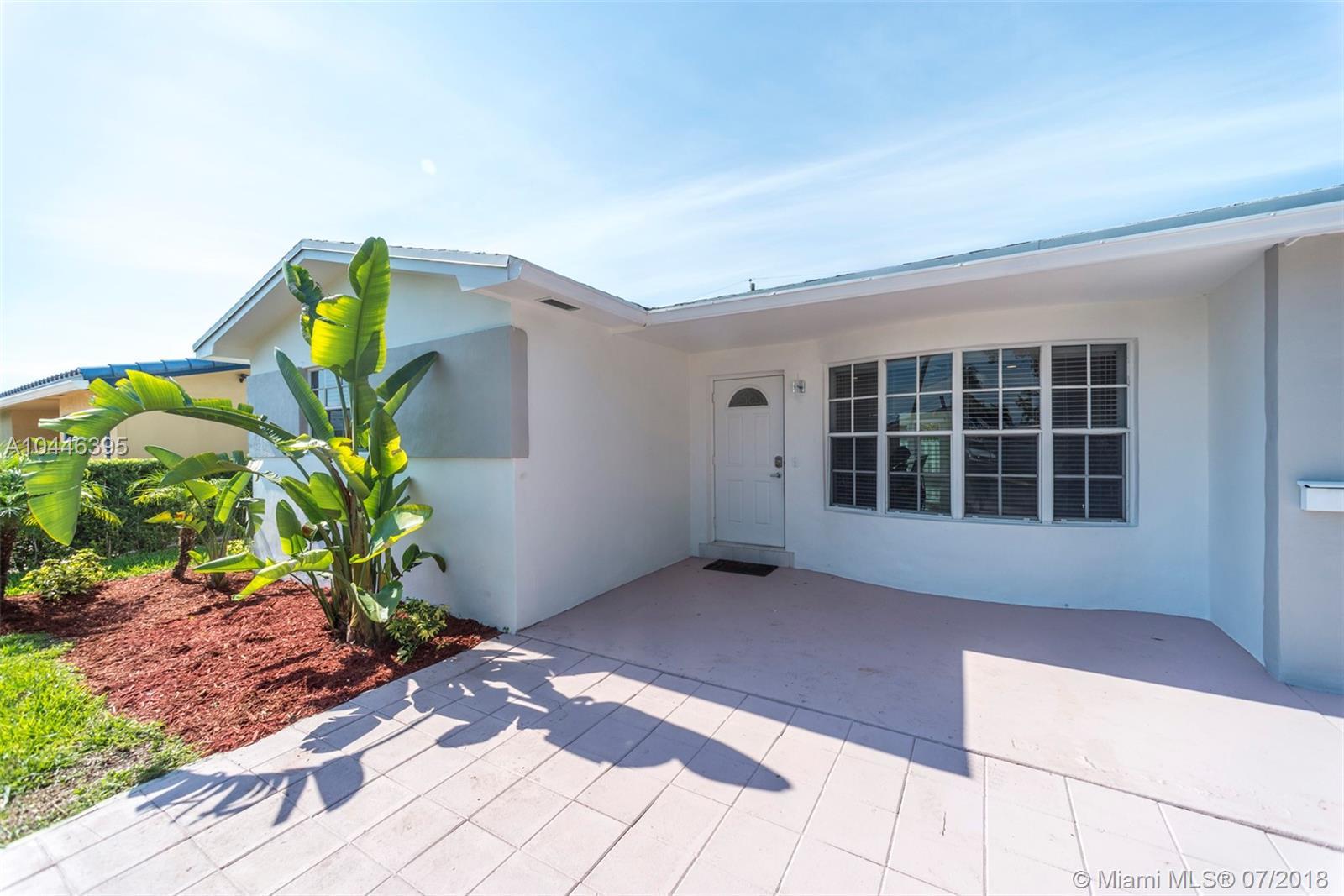 210 Southeast 4th Street Dania Beach, FL 33004 - Photo 4 of 41