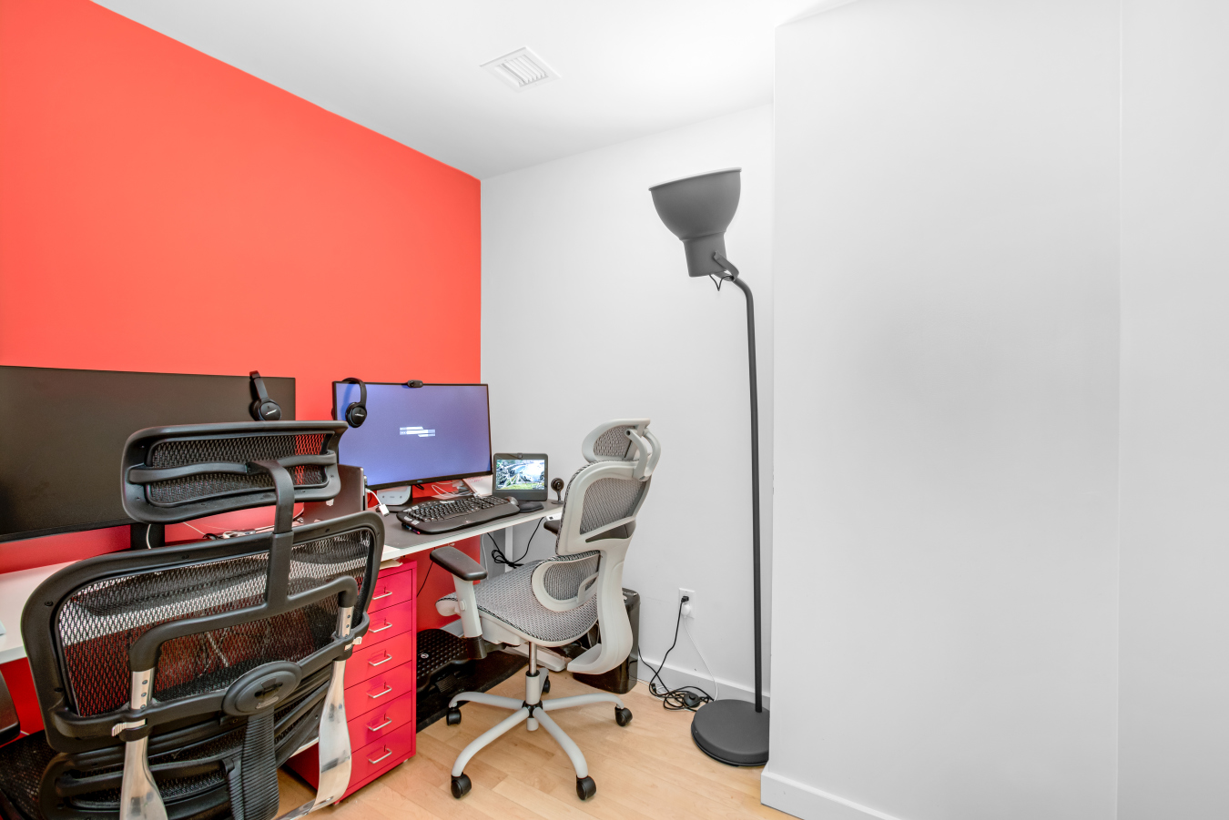 425 East 13th Street, Unit 2B Manhattan, NY 10009 - Photo 5 of 10