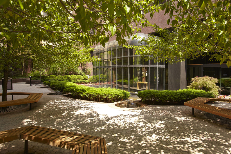 415 East 54th Street, Unit 21M Manhattan, NY 10022 - Photo 10 of 11