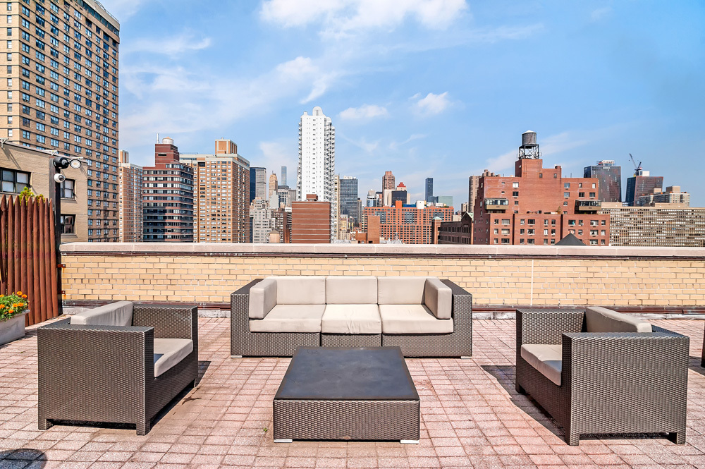 Chesapeake House 201 E 28th St, Manhattan, NY 10016 - Photo 4 of 9