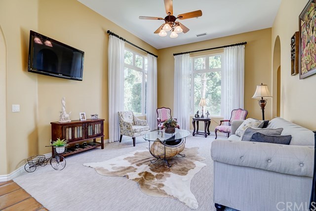 5320 Lochmoor Drive Riverside, CA 92507 - Photo 4 of 43