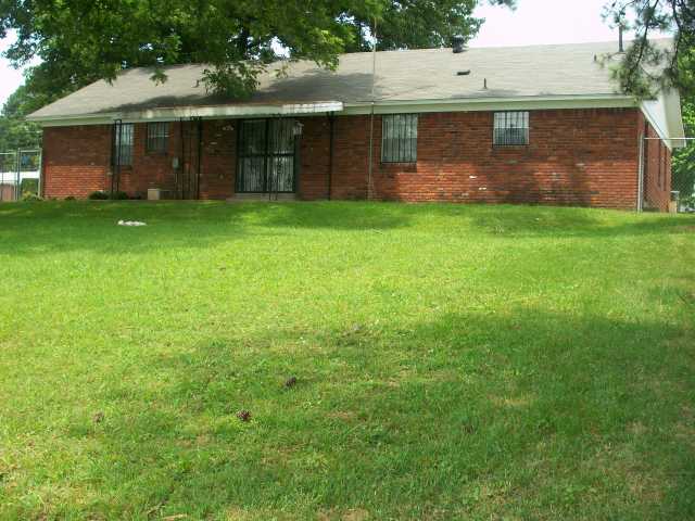 1923 West Holmes Road Memphis, TN 38109 - Photo 10 of 12 Gallery Image 10