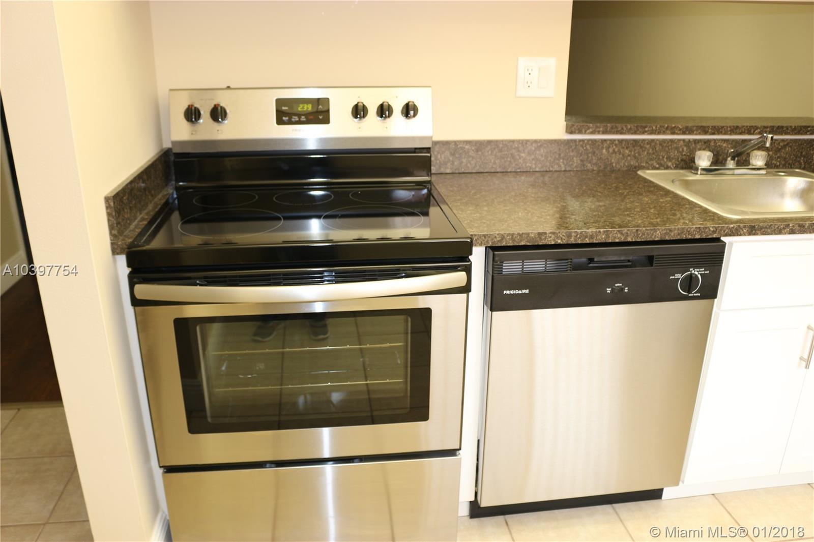 8500 Southwest 133rd Avenue Road, Unit 404 Miami, FL 33183 - Photo 14 of 28