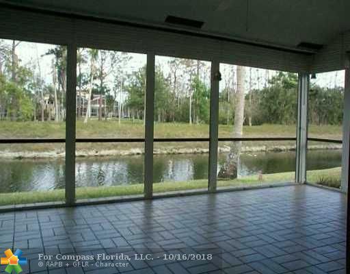 5487 Pine Circle Coral Springs, FL 33067 - Photo 6 of 6