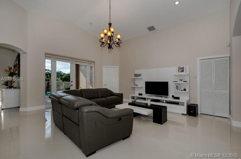15962 Southwest 62nd Street Miami, FL 33193 - Photo 4 of 33