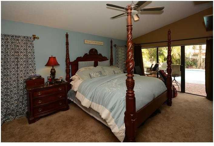 3230 Overlook Road Davie, FL 33328 - Photo 8 of 23