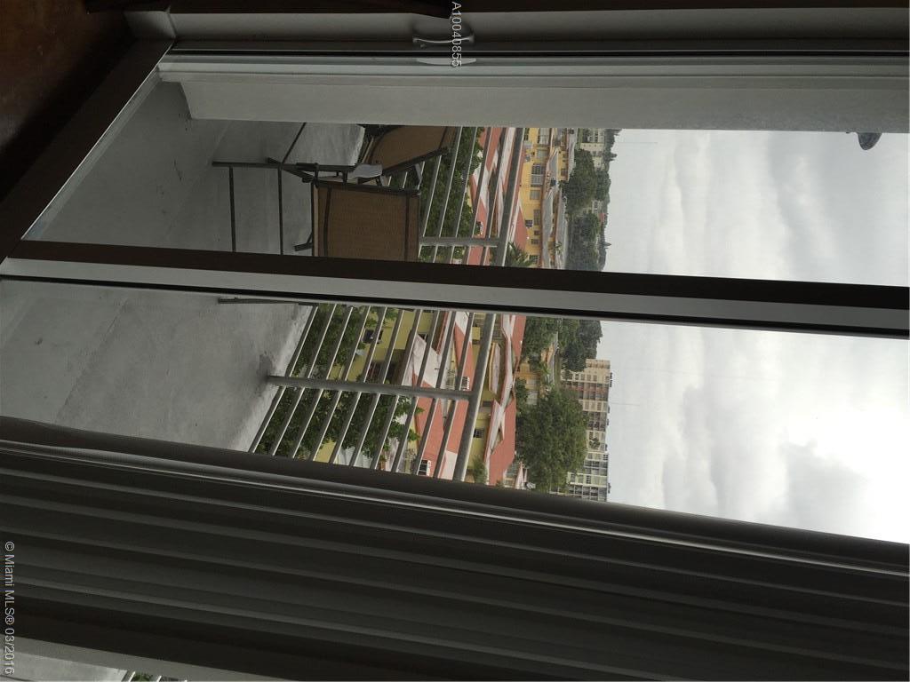 Ojus Miami, FL 33179 - Photo 3 of 12