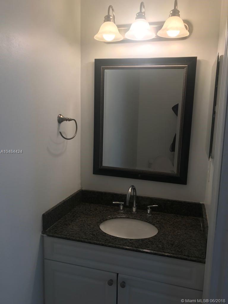 253 Bridgeton Road Weston, FL 33326 - Photo 6 of 11