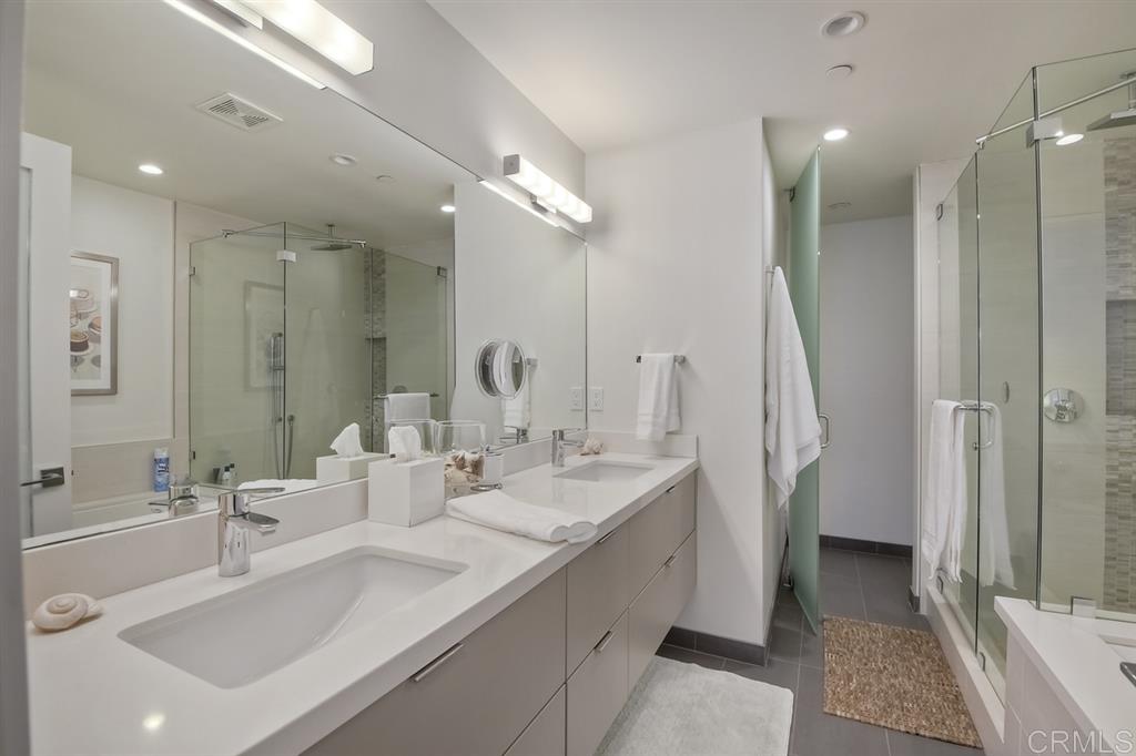 702 7th Street Coronado, CA 92118 - Photo 11 of 24