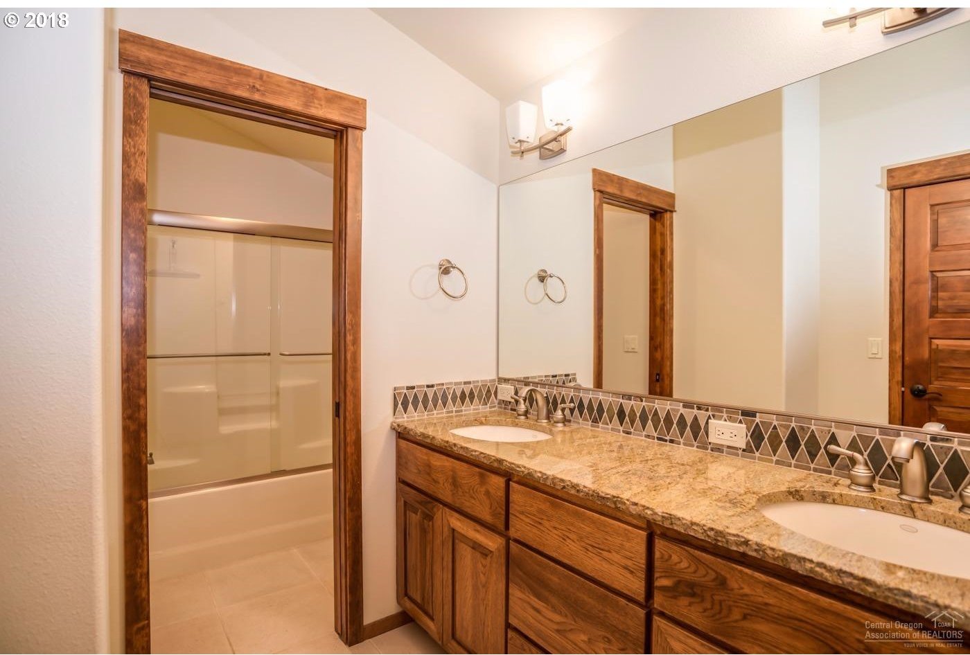 61234 Ladera Road Bend, OR 97702 - Photo 9 of 25 Gallery Image 9