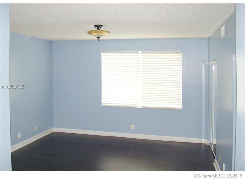 59 Simonton Circle, Unit 59 Weston, FL 33326 - Photo 8 of 9