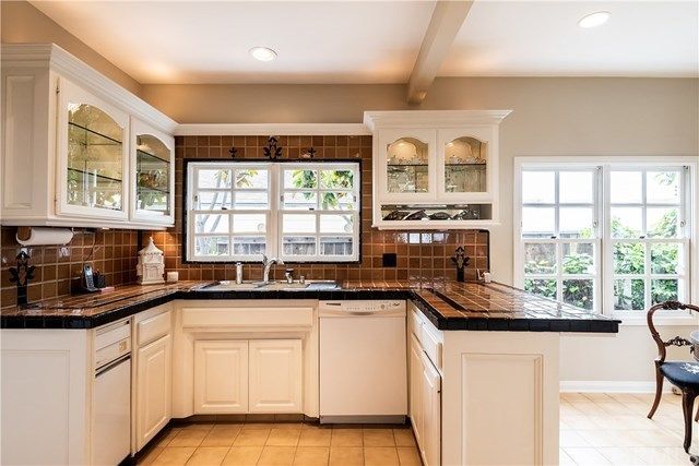 $1,000,000 | 31 Coronado Avenue, Long Beach, CA 90803