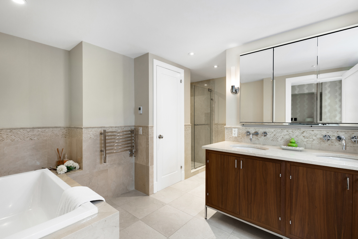 200 East 66th Street, Unit C704 Manhattan, NY 10065 - Photo 6 of 13