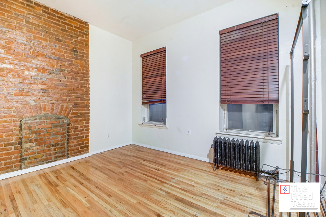 323 West 47th Street, Unit 3A Manhattan, NY 10036 - Photo 1 of 7