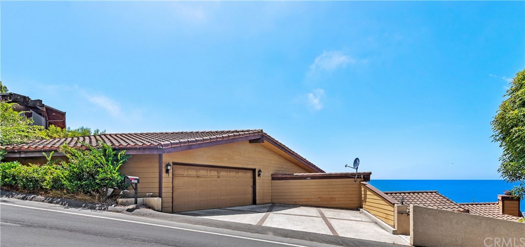 1055 Summit Drive Laguna Beach, CA 92651 - Photo 52 of 75