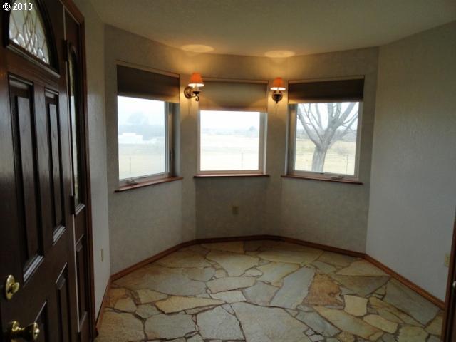 33347 East Punkin Center Road Hermiston, OR 97838 - Photo 2 of 16