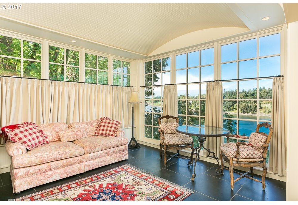 11350 Southwest Riverwood Road Portland, OR 97219 - Photo 7 of 32 Gallery Image 7