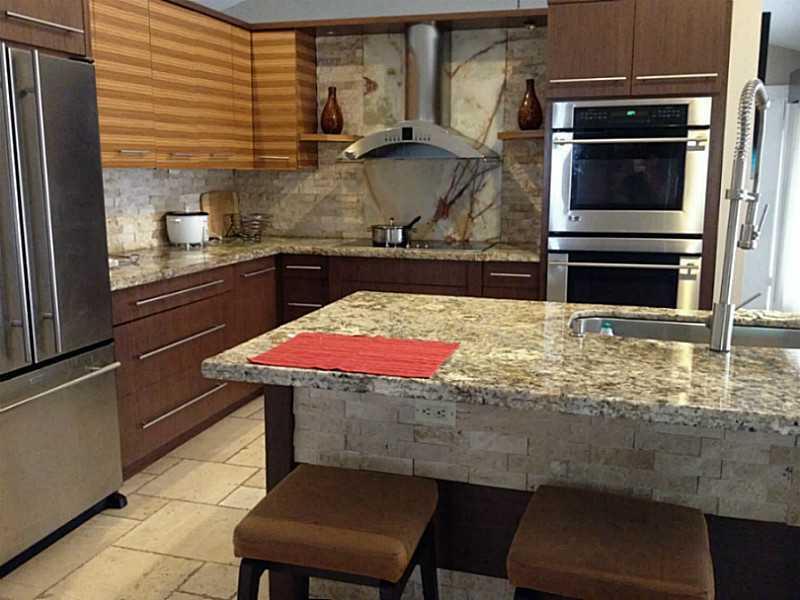 9687 Sun Pointe Drive Boynton Beach, FL 33437 - Photo 3 of 19