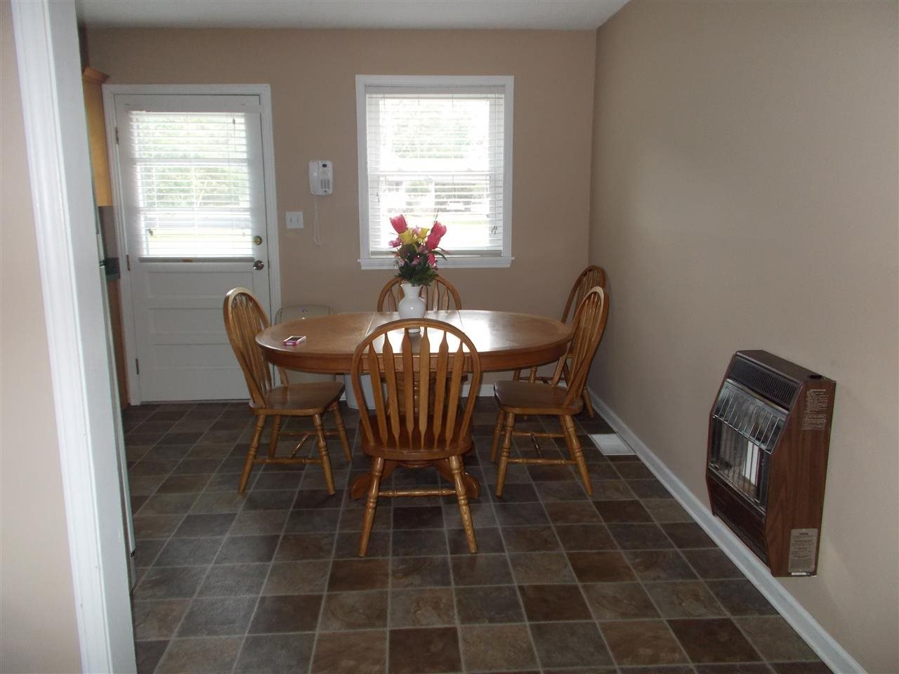 83 Woodland Circle Ramer, TN 38367 - Photo 2 of 16 Gallery Image 2