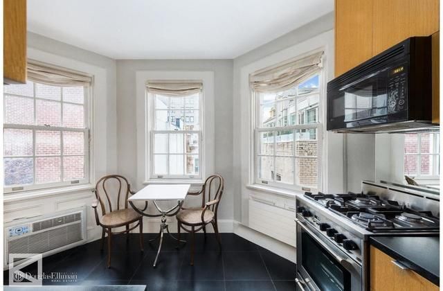 $1,795,000 | 35 East 68th Street, Unit 5B | Lenox Hill