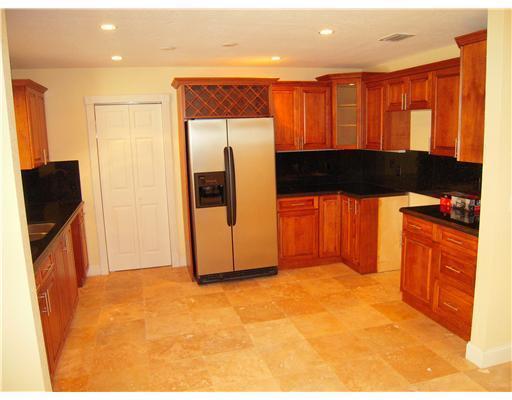 8020 Southwest 13th Terrace Miami, FL 33144 - Photo 5 of 14