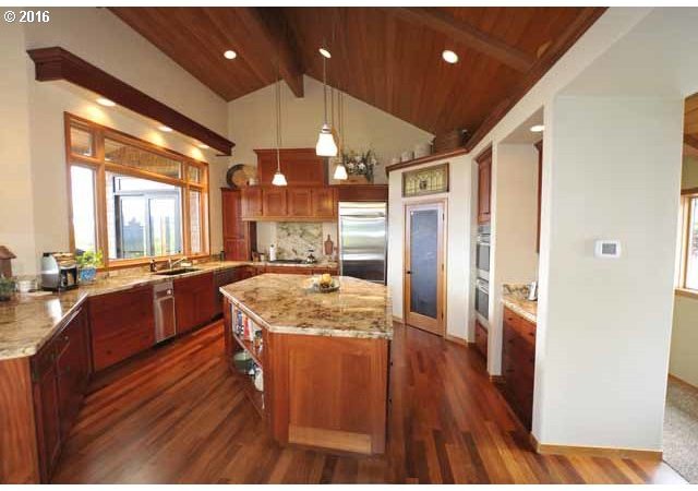 95500 Spirit Ridge Road Gold Beach, OR 97444 - Photo 22 of 32