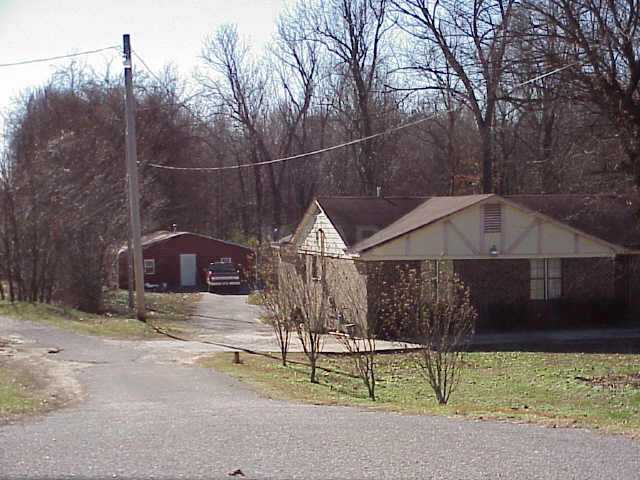 101 East Raines Road Memphis, TN 38109 - Photo 3 of 5 Gallery Image 3
