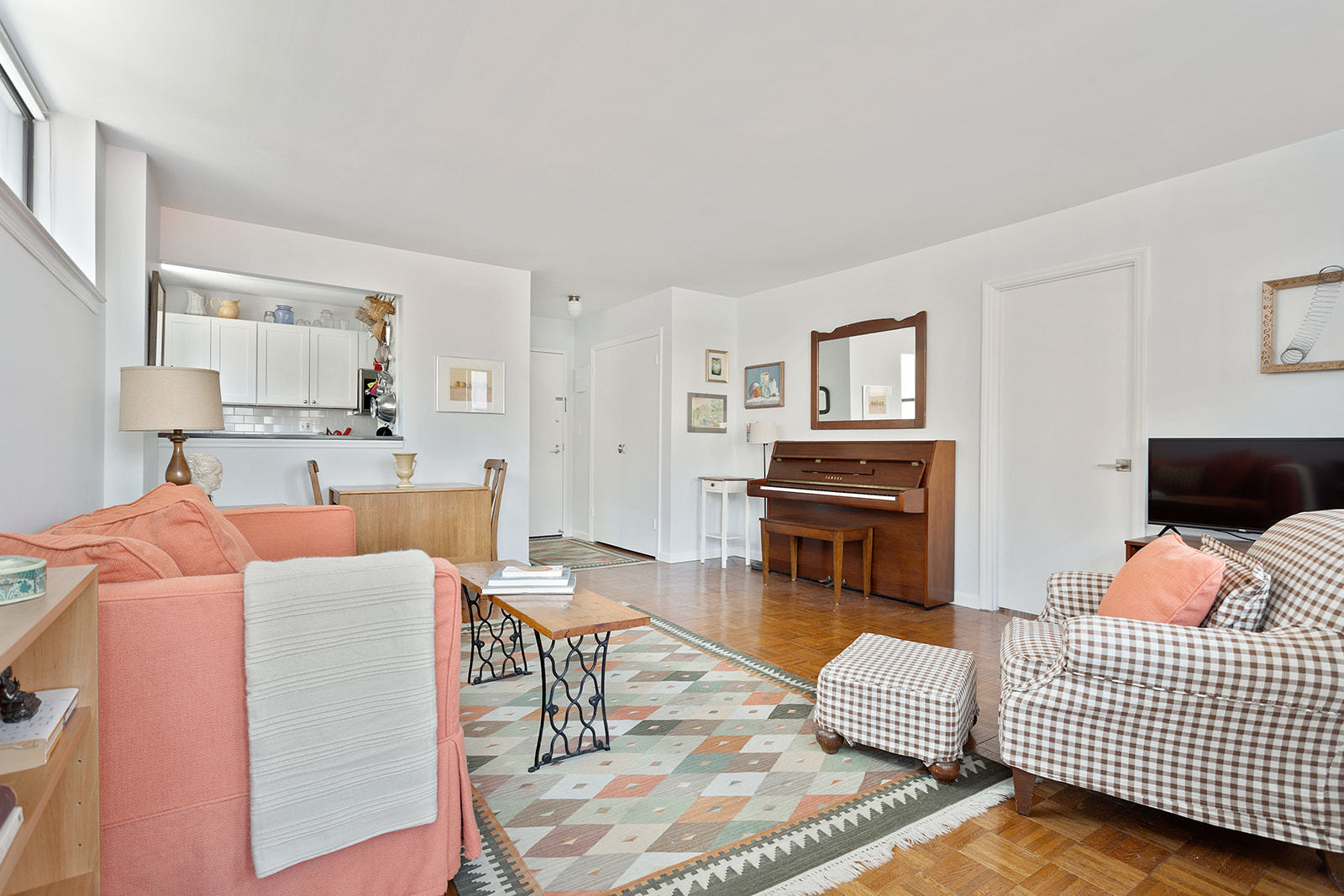 222 West 14th Street, Unit 8A Manhattan, NY 10011 - Photo 3 of 8