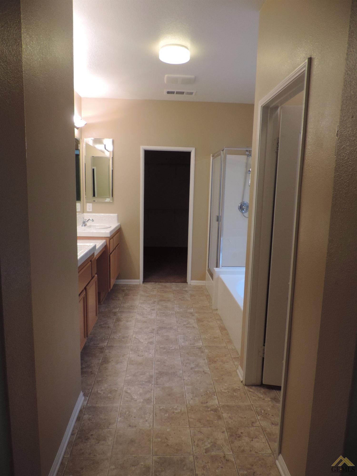 12302 Rambler Avenue Bakersfield, CA 93312 - Photo 22 of 31
