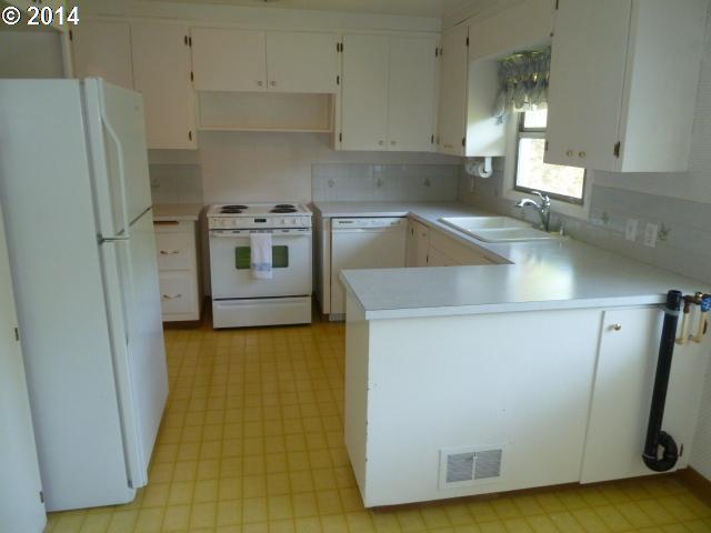 2700 Southwest Taylors Ferry Road Portland, OR 97219 - Photo 4 of 16 Gallery Image 4