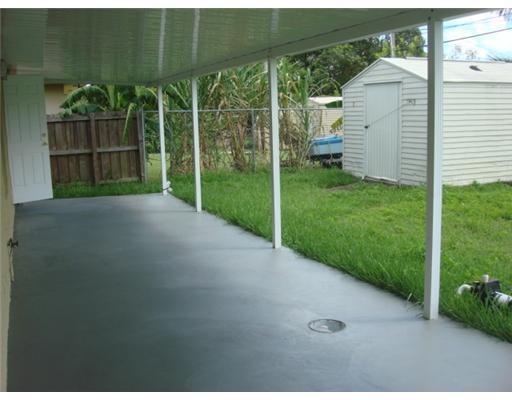 229 Northwest 9th Avenue Homestead, FL 33030 - Photo 6 of 8