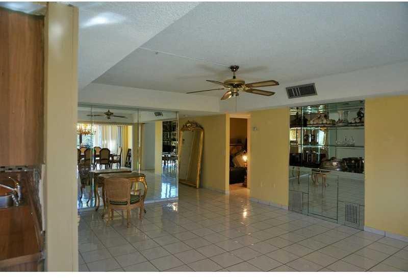 8415 Southwest 107th Avenue, Unit 363W Miami, FL 33173 - Photo 9 of 19