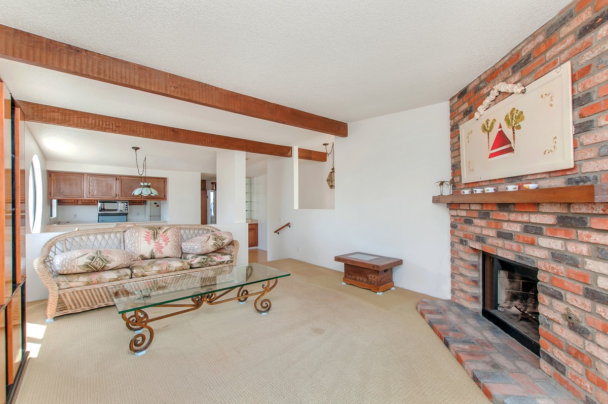 921 E Avenue, Unit E Coronado, CA 92118 - Photo 3 of 14 In direction to the dining area & kitchen