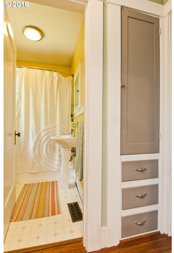 7120 Southwest Capitol Hill Road Portland, OR 97219 - Photo 9 of 25 Gallery Image 9