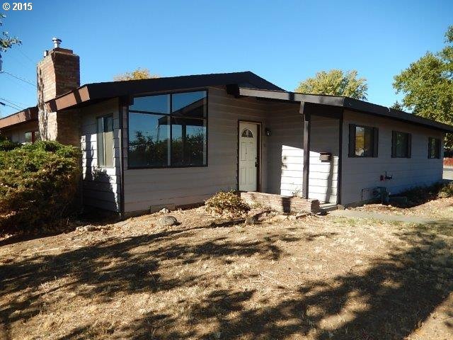 2802 Southwest Nye Avenue Pendleton, OR 97801 - Photo 1 of 27