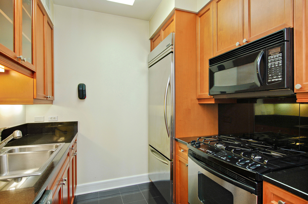 220 Riverside Boulevard, Unit 15C Manhattan, NY 10069 - Photo 2 of 4